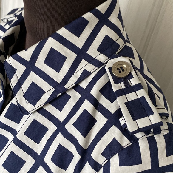 Talbots short trench geometric, toggle coat! Modern/classic Size 5 - Picture 5 of 17